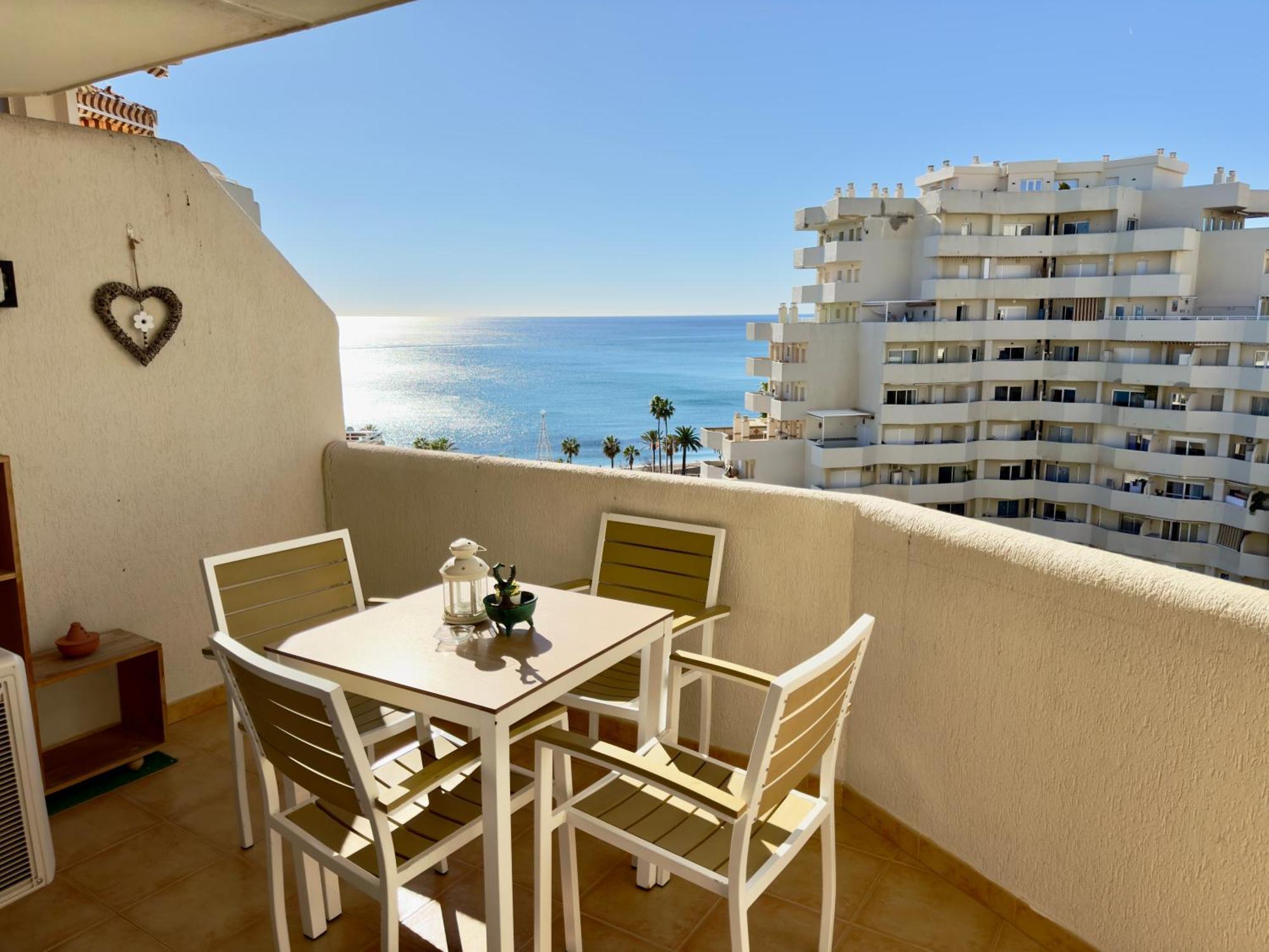 G&g Benalbeach Mediterranean Views Apartment *